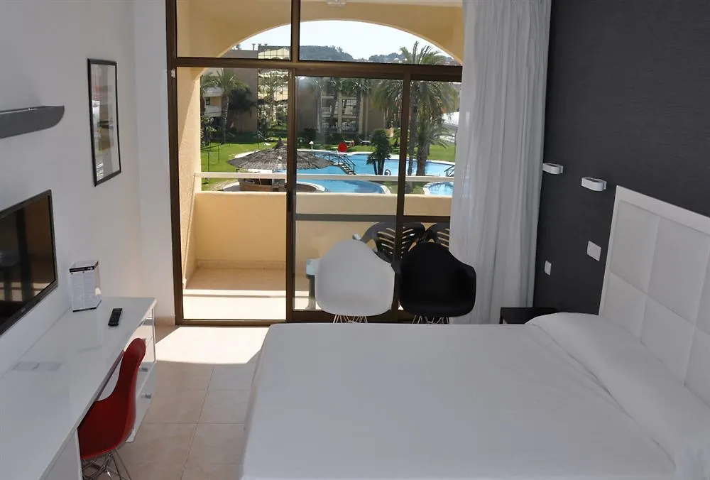 Hotel Evenia Olympic Garden Lloret de Mar 4*,
